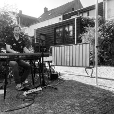 Geert Noppe [Walrus solo}